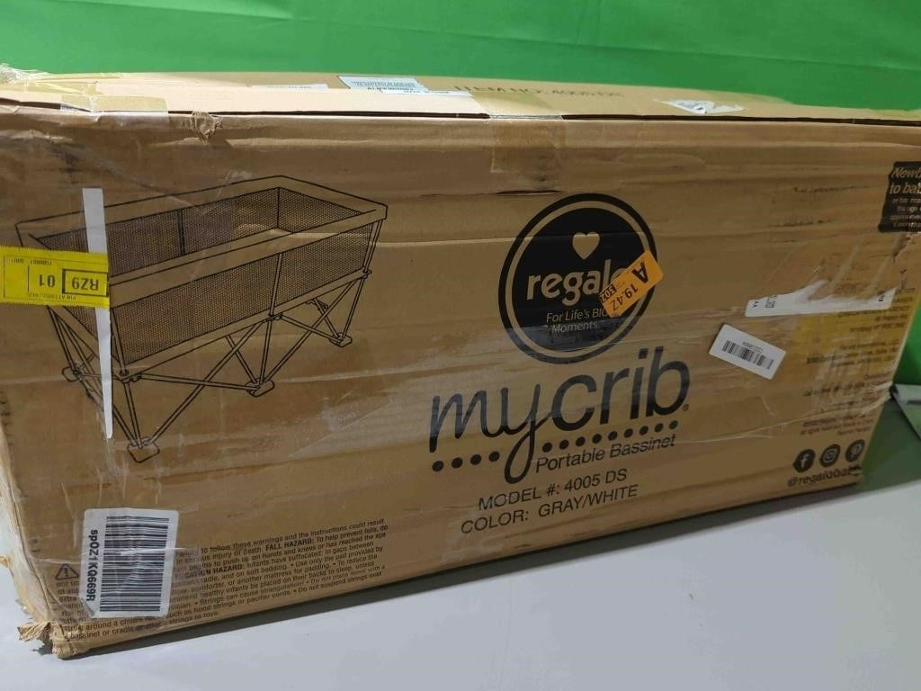 Regalo My Crib Portable Infant Bassinet