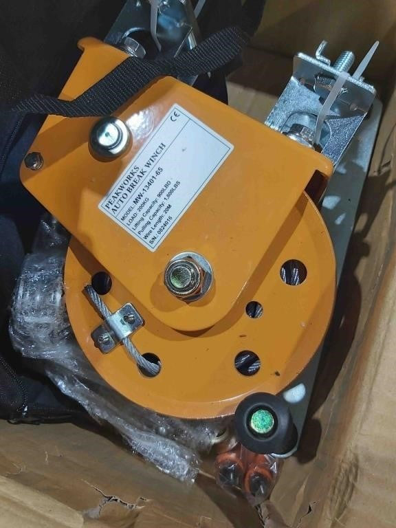 Peakworks confined Space Kit V845179065 - Replacement 65' Man Winch With 3/16" (5MM) Cable and Swivel Hook, Model: MW-13401-65