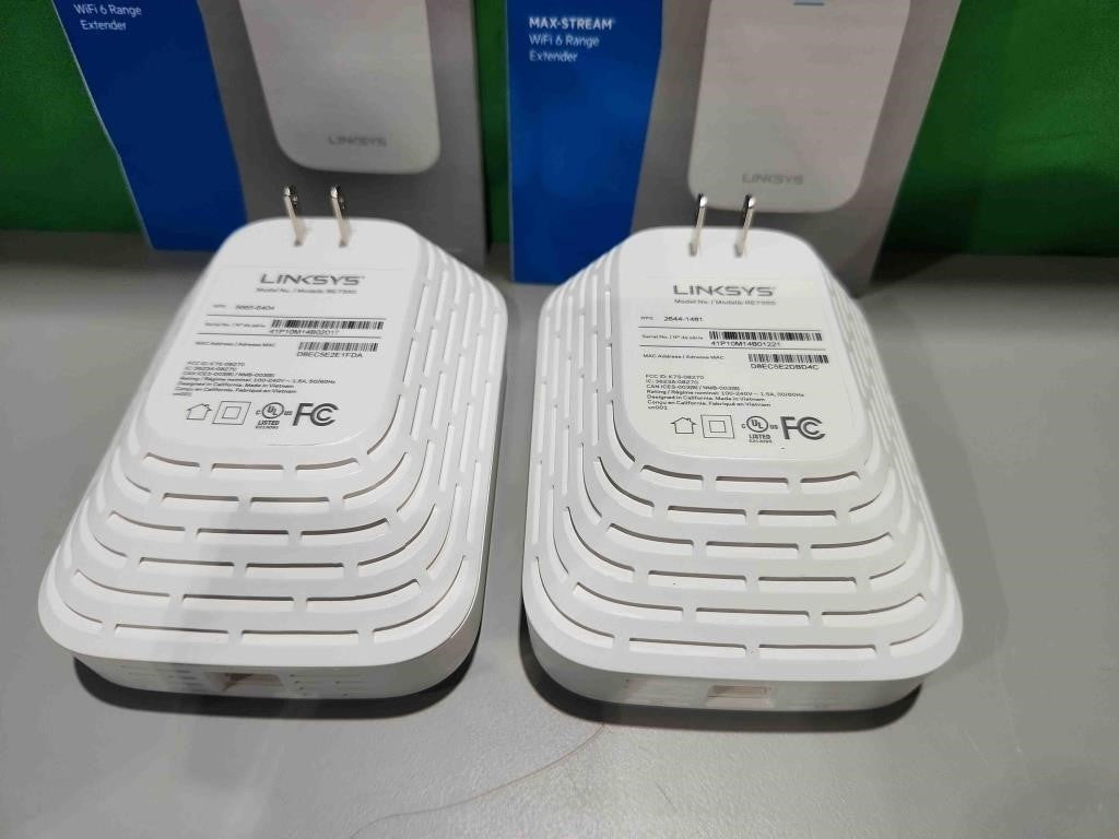 Linksys RE7350-CA Wifi 6 Range Extender, AX1800