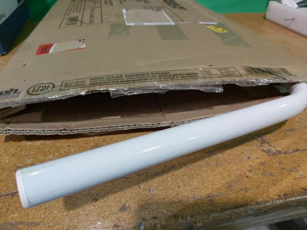 Prevue Pet Bird Cage Hanger, White