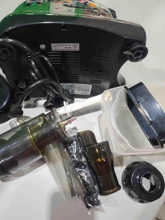 Omega J8006HDC Cold Press Juicer Machine, Veg