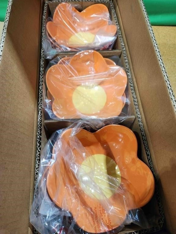 12 Room Essentials, Melamine Figural Flower