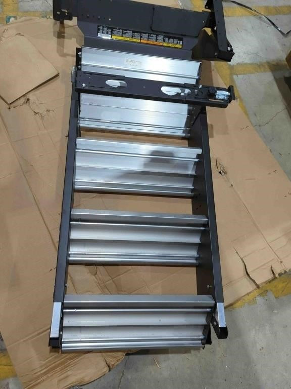 Lippert Solid Step 4.0 Premium Quad RV Camper Entry Steps, 26" Black/Silver