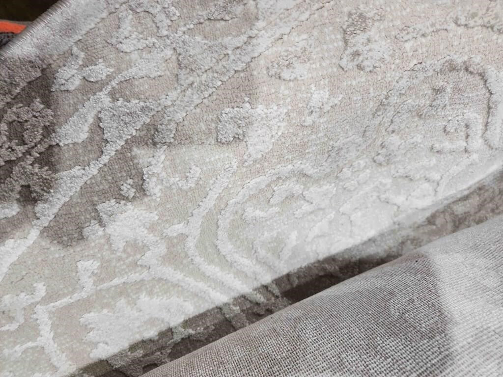 Reflection Collection Area Rug - 8' Round, Creme & Ivory, SAFAVIEH