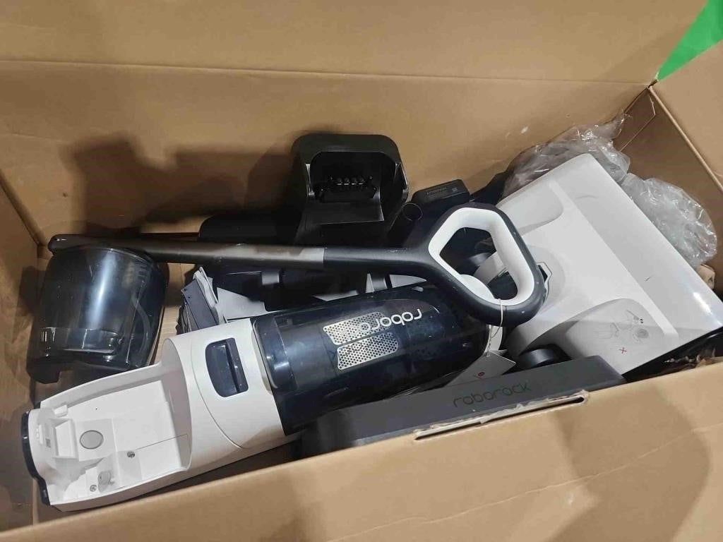 roborock Dyad Air Wet and Dry Vacuum Cleaner with 17000Pa Power Suction