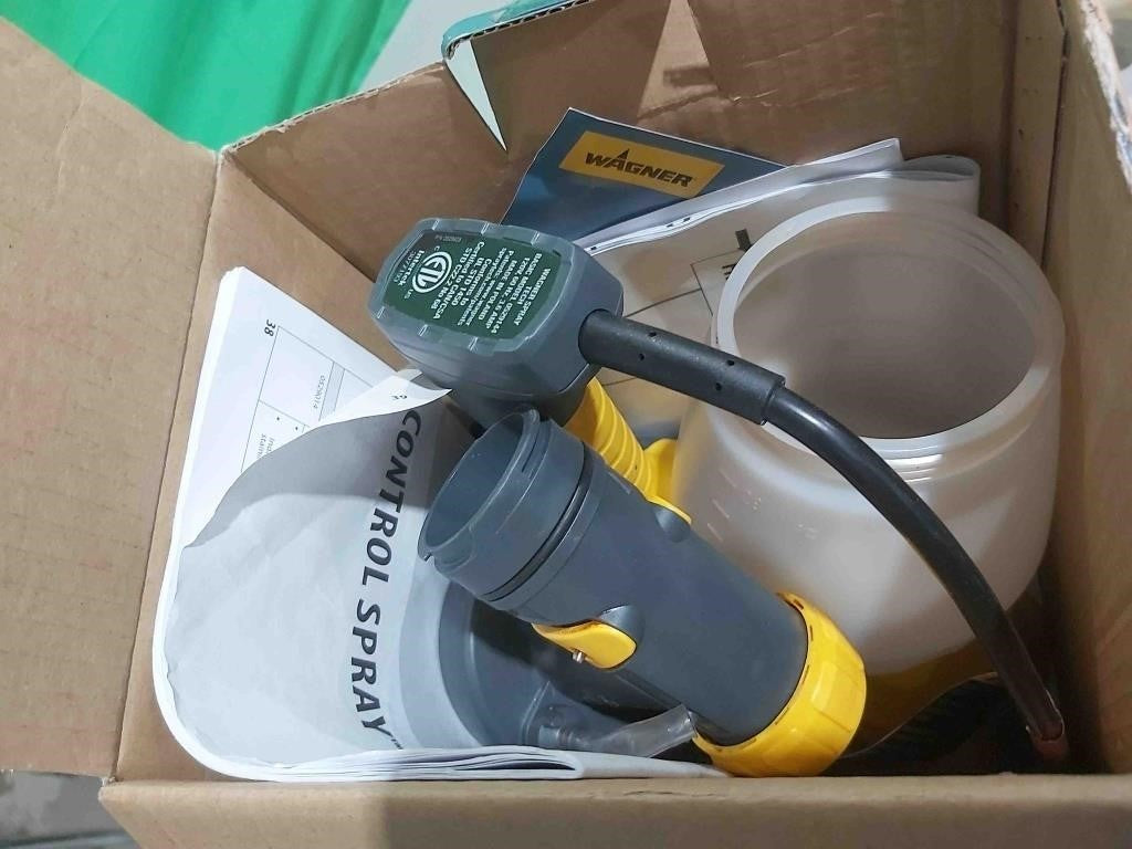 Wagner Spraytech 2419326 Control Spray QX2 HVLP Handheld Stain Sprayer, Ideal for Staining Fences, Decks, Lattice and More, 3 Spray Patterns, Adjustable Settings