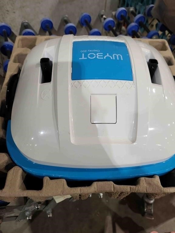 As-Is WYBOT Osprey 200 Cordless Robotic Pool Clean