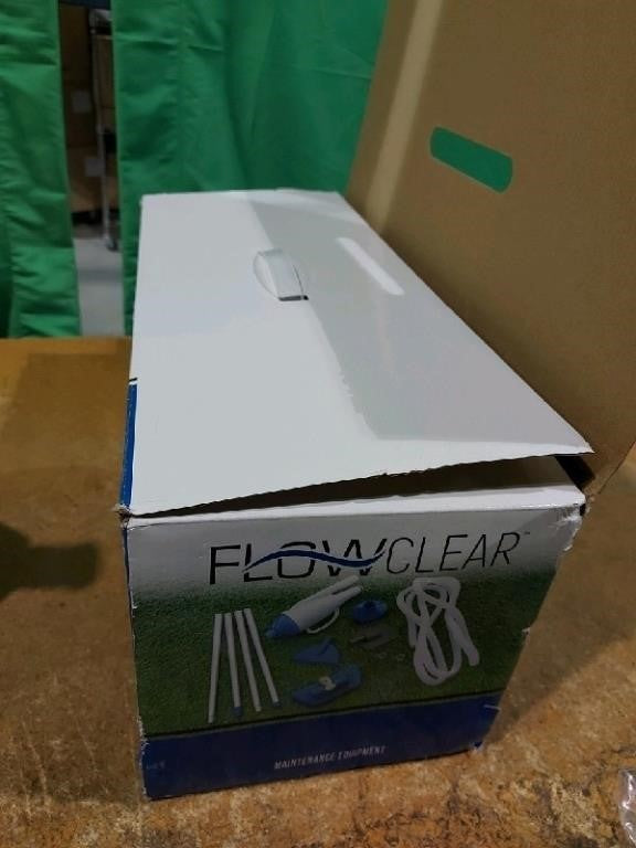 Flowclear AquaCrawl Pool Vacuum