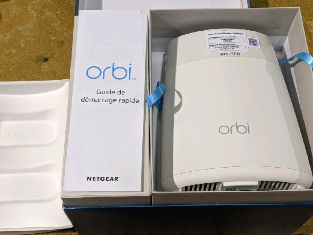 Netgear Orbi Whole Home AC2200 Tri Band WiFi System