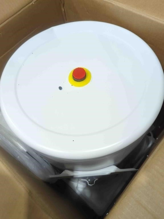 GEESEN 120v 40 Gallon Electric Water Heater Easy Installation, Hot Water Model K40L