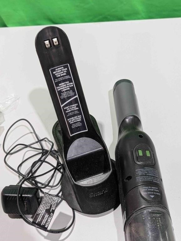 Shark WANDVAC Handheld Vacuum WV200C