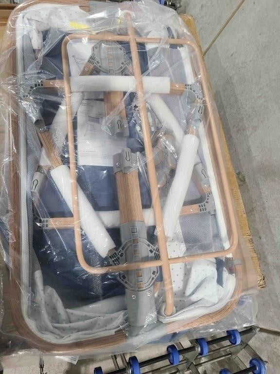 Bassinets Bedside Sleeper for Baby - 3 in