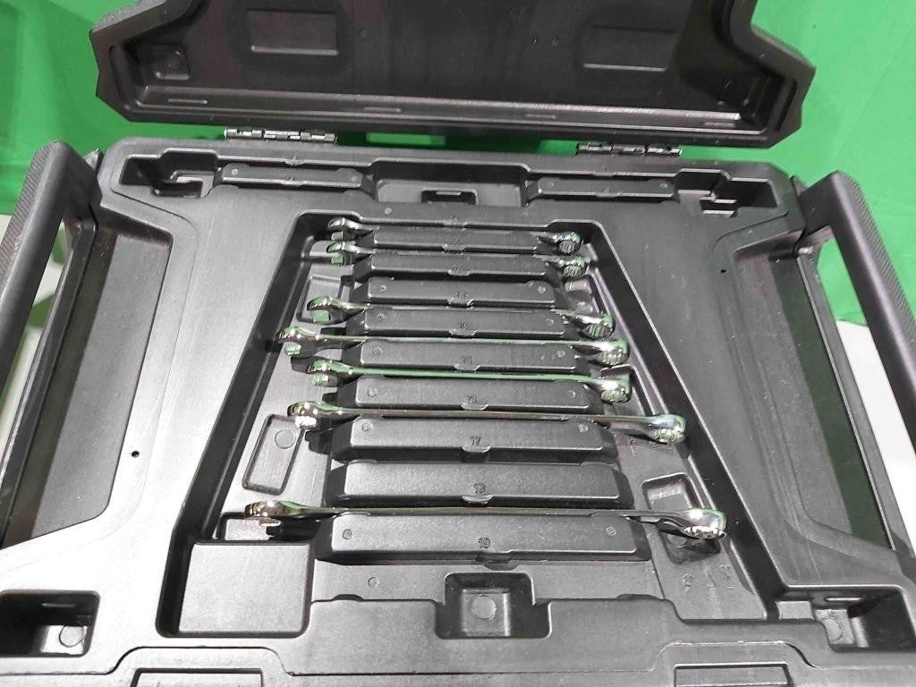 GearWrench Mechanics Tool Set in 3 Drawer Storage Box, 200+ Pieces
