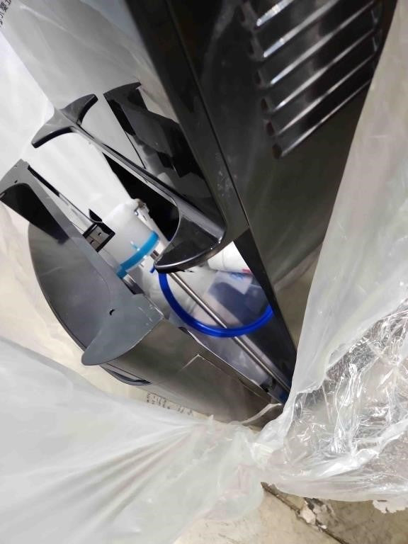 Brio 520 Series Lineless Bottom Loading Water Chiller, Black. #CLNLPOU520SCF2B.