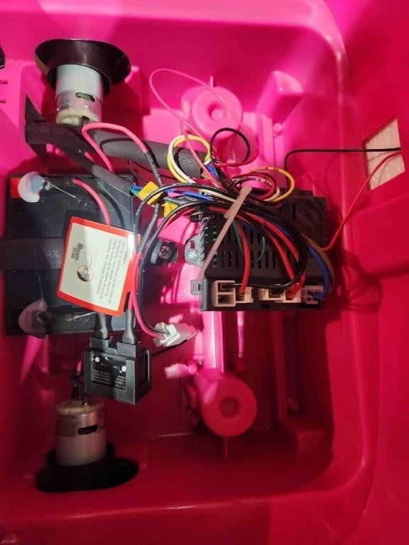 Costway 12V Kids Ride On Car Maserati GranCabrio Licensed with Remote Control and Lights, S502, Pink