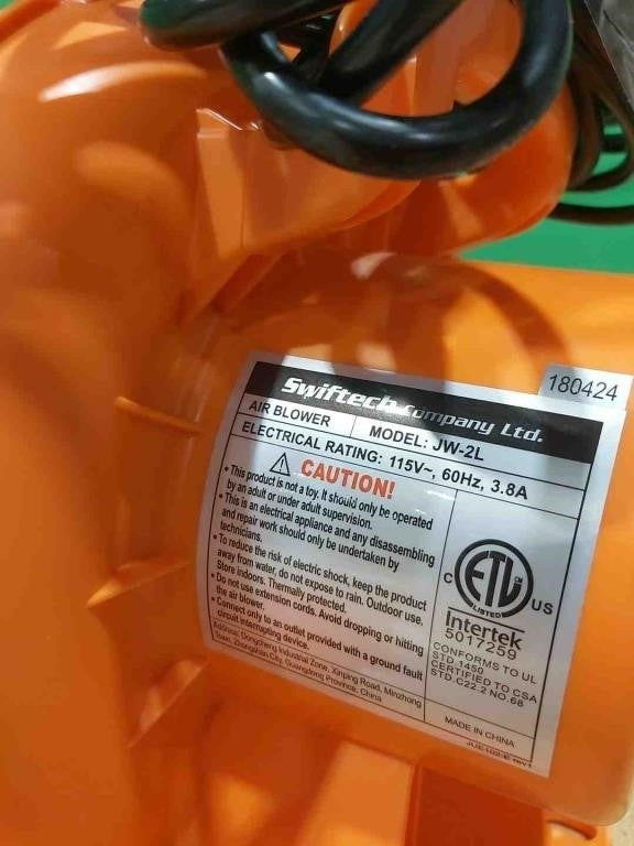 Swiftech JW-2L Inflatable Bounce House &