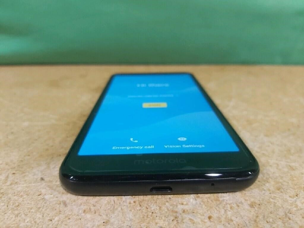 Motorola Moto E6 16GB, 5.5" Display, Blac