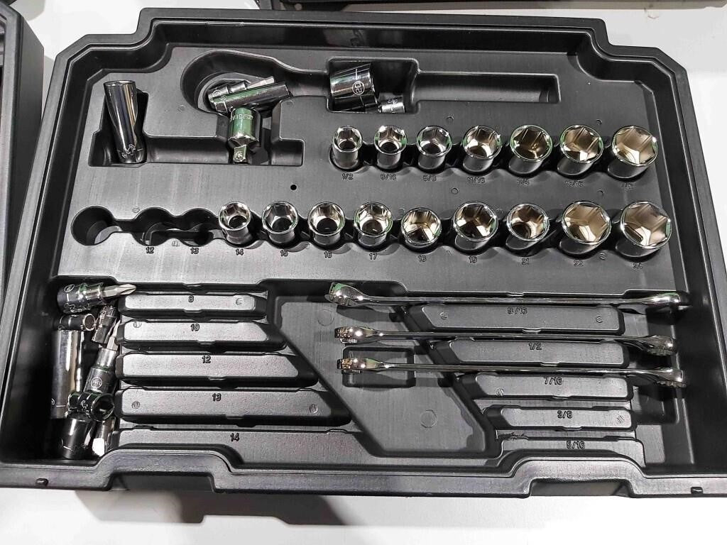 GearWrench Mechanics Tool Set in 3 Drawer Storage Box, 200+ Pieces