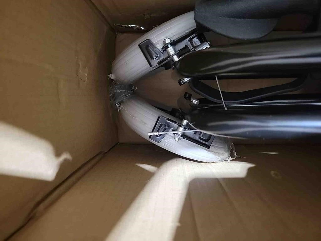 HOMCOM Upright Walker Up Rollator, Rolling Walker with Wheels, Storage Bag, Tray, Adjustable Handle Height, Black