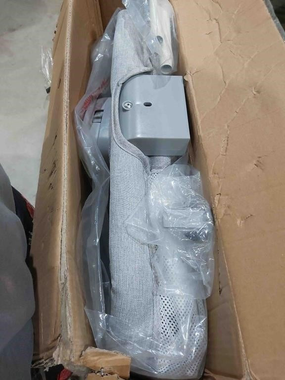 Rocking Bassinet Baby Bassinet with Waterproof Sheets