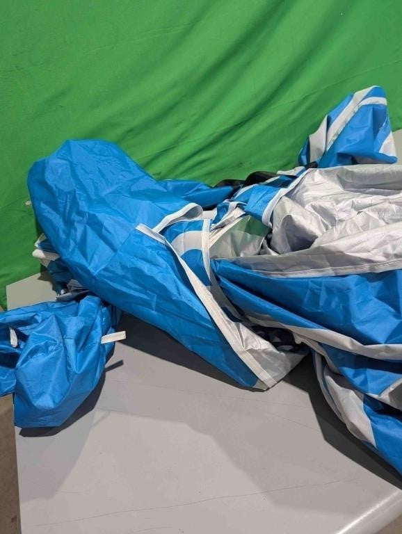 Beach Tent 8'×8', Portable Beach Canopy with Side Wall, LIGHT BLUE