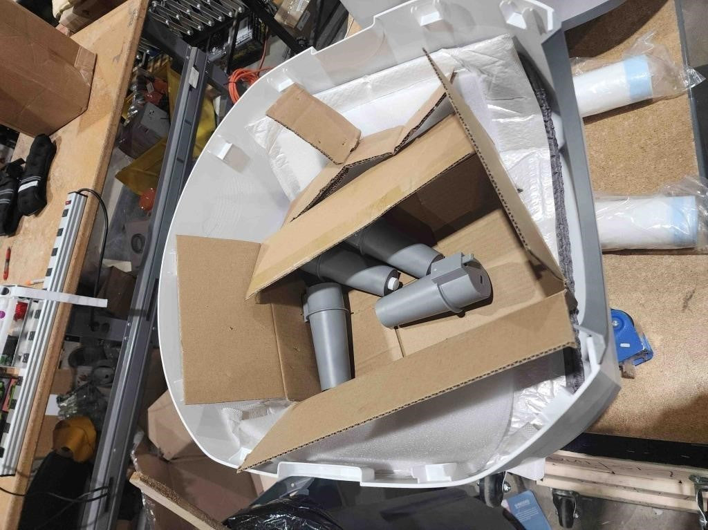 Automatic Cat Litter Box Ellenpent Self-Cleaning Litter Box with APP Control and Safety Sensor, 90L Large Capacity -