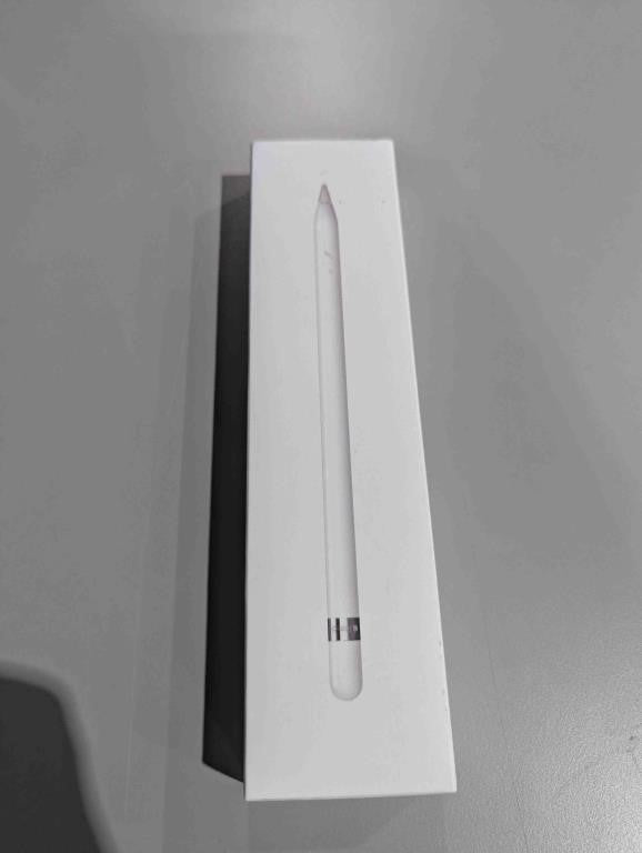Apple - Pencil (1st Generation), Pairs And Charges via Lightning, White