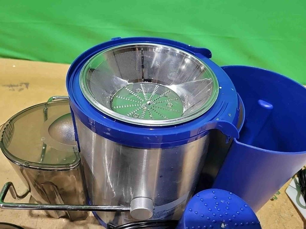 QCen Juicer Machine, 500W Centrifugal Juicer Extractor