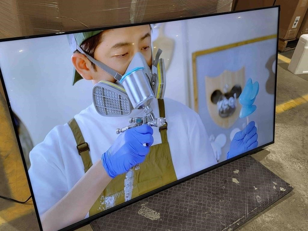 Samsung 58" Crystal UHD U8000F 4K Smart TV Model: UN58U8000FFXZC