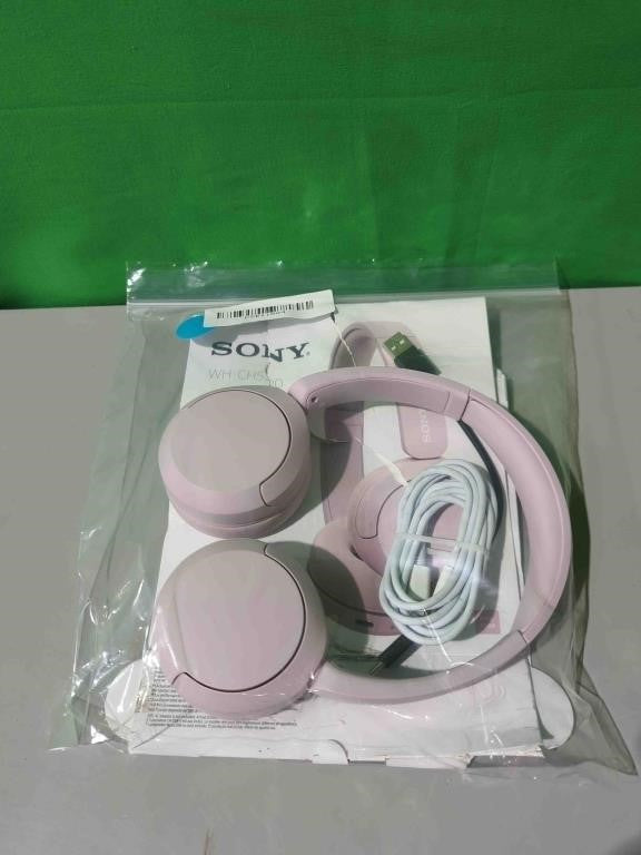 Sony WH-CH520 Wireless Headphones Bluetooth On-Ear Headset with Microphone, Pink