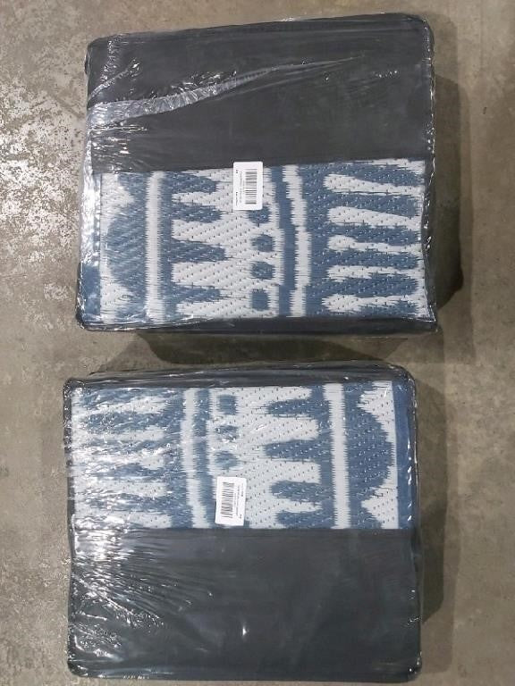 2 Capslpad 6'x6' Outdoor Rug for Patio