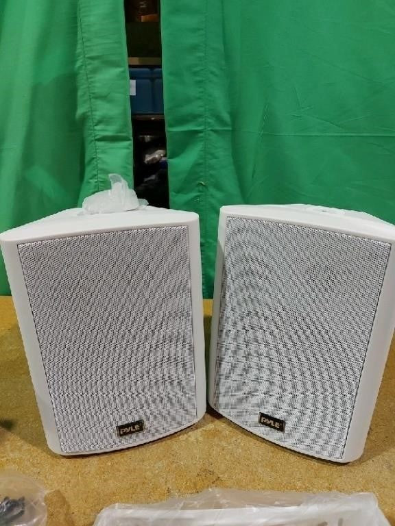 Pyle Pro 6.5" PDWR61BTWT Indoor/Outdoor B