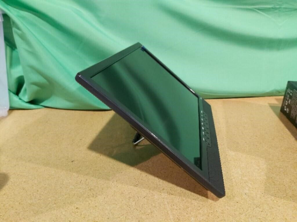 othoig 14.1 inch Portable TV,Small tv