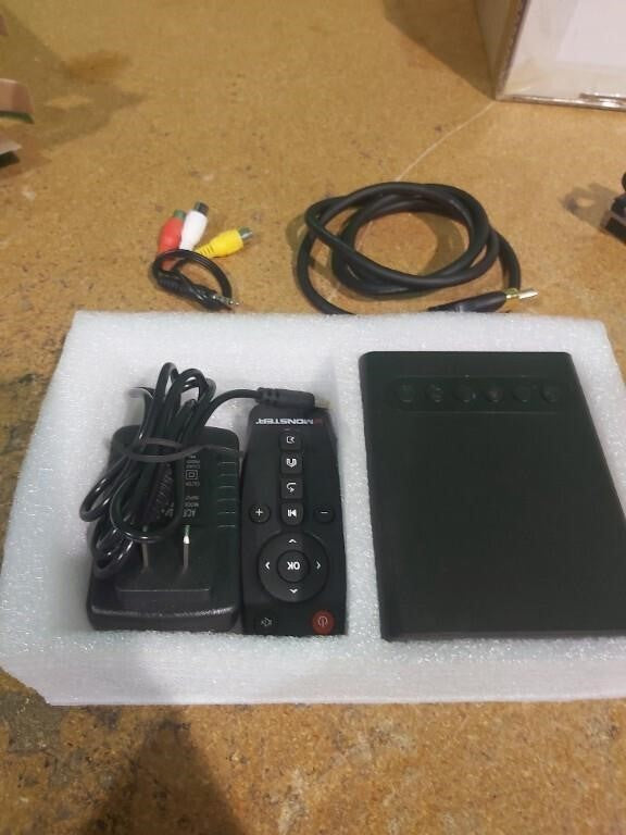 Monster Image Mini Small Format LCD Projector MHV1