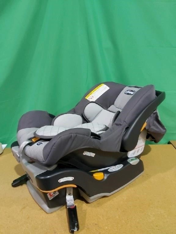 Chicco KeyFit Rear facing Infant Car Seat, Moonsto